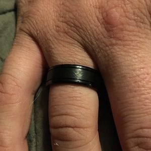 Tungsten black men’s wedding ring